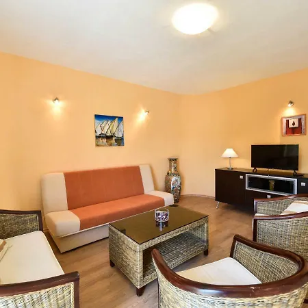 Mlinica.4 * Rtina